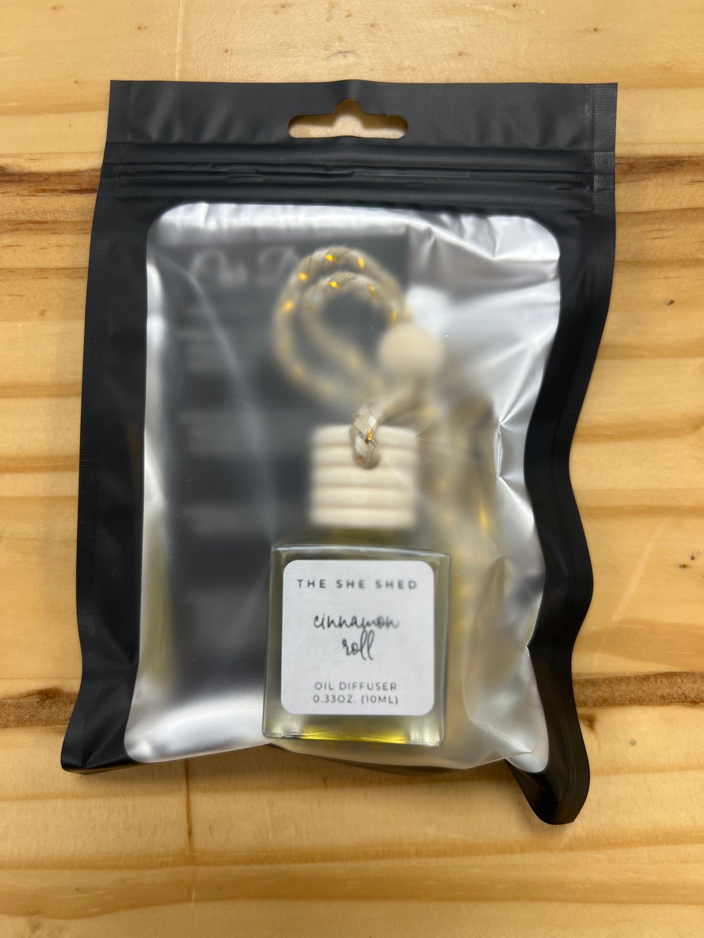She Shed Co. Car Diffuser - Cinnamon Roll