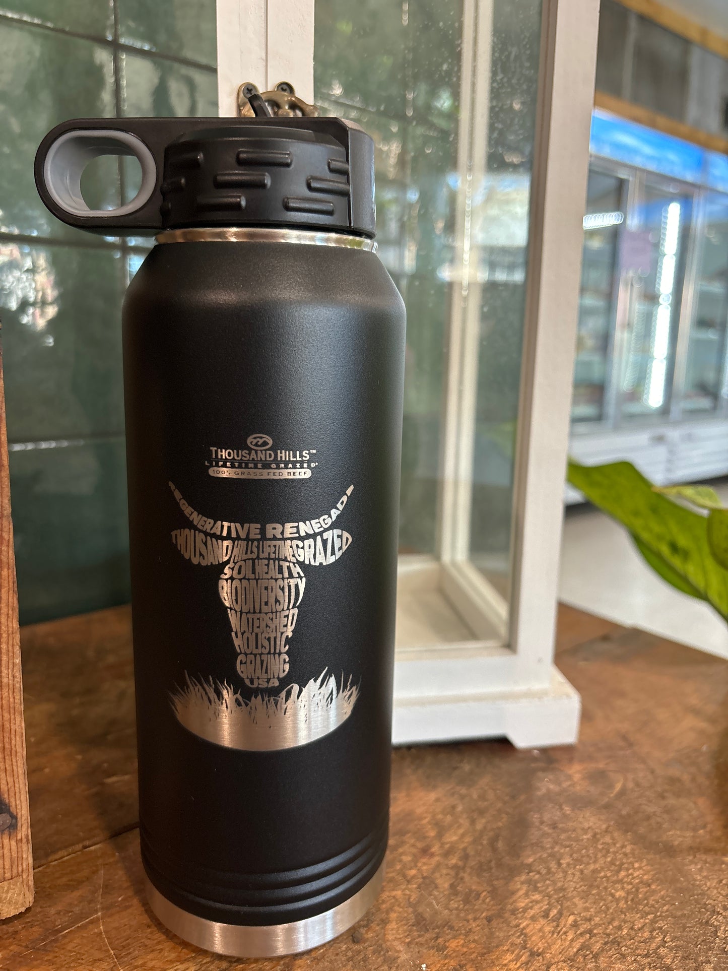 TH 32 oz tumbler Black