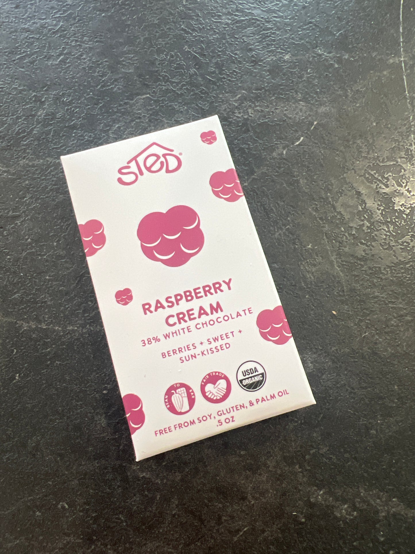 Sted Raspberry Cream Mini Chocolate Bar