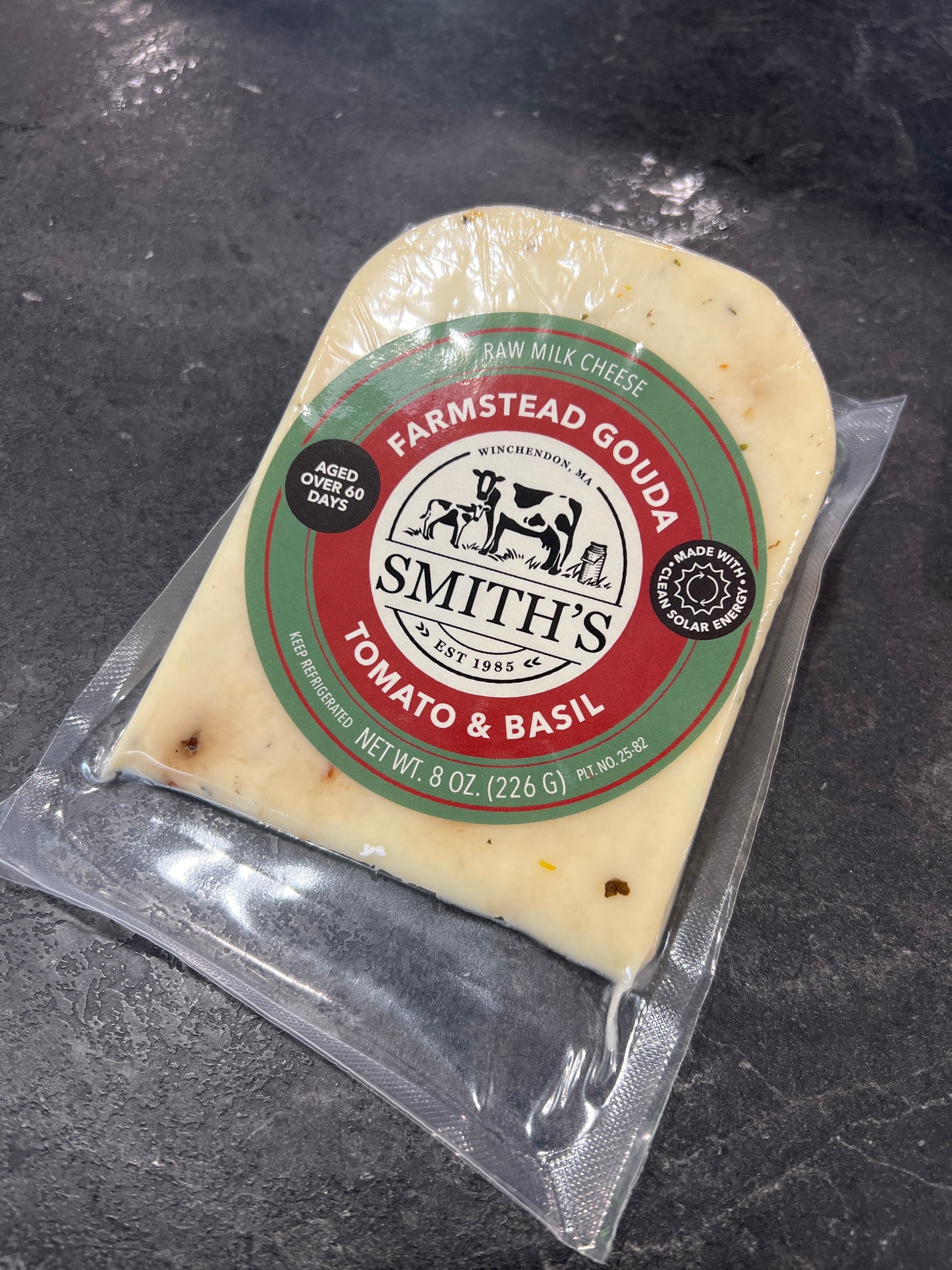 Smiths Tomato & Basil Gouda
