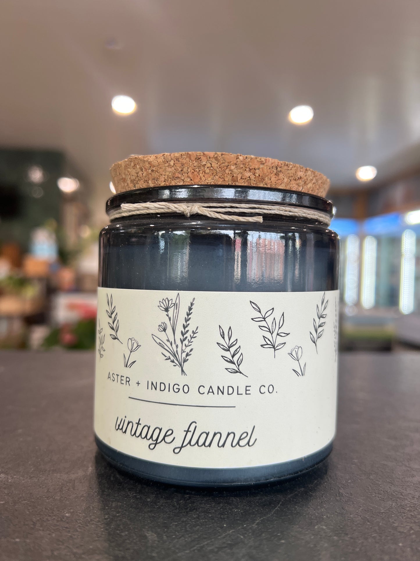 A+ I Candles- Vintage Flannel